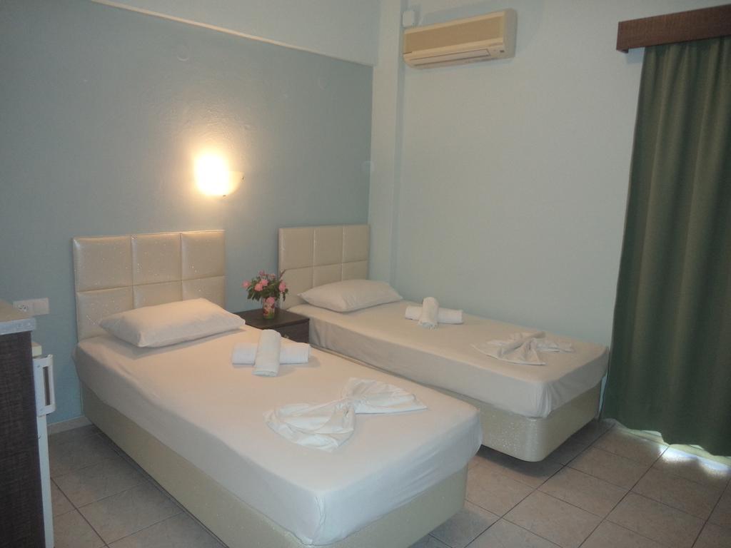 Hotel Dioni Paralia Katerinis Bilik gambar